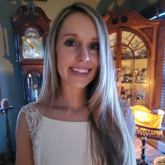 Meet your Posher, Chrissy - Picture 1 of 1